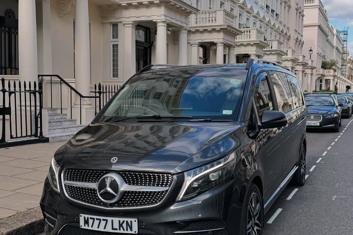 Heathrow Airport to Central London, Private Transfer Luxury Van