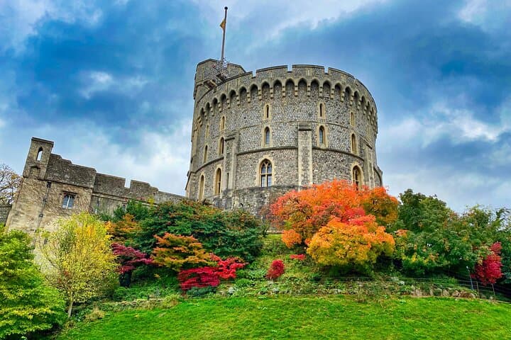 Windsor Castle Half-Day Tour from London with Hotel Transfer