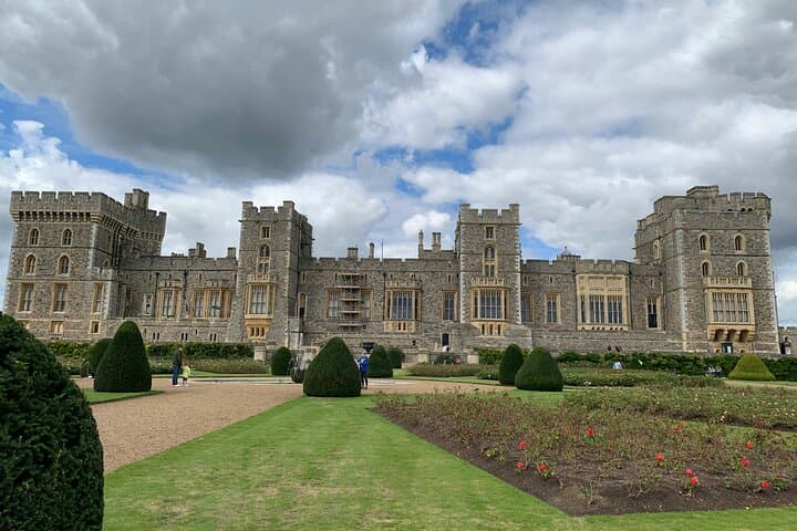 Windsor Castle Half-Day Tour from London with Hotel Transfer