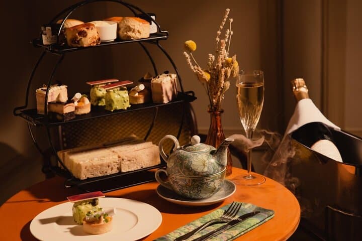 Official National Gallery Highlights Tour and Afternoon Tea