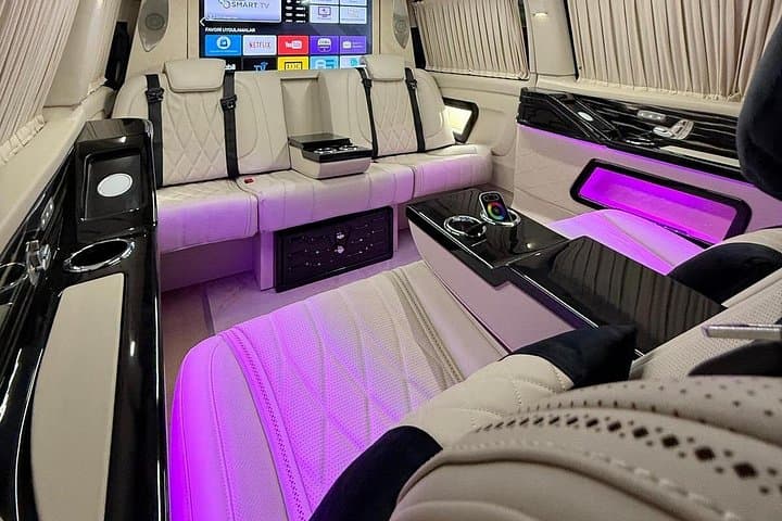 Private Transfer Edinburgh Between Train Station and City Centre