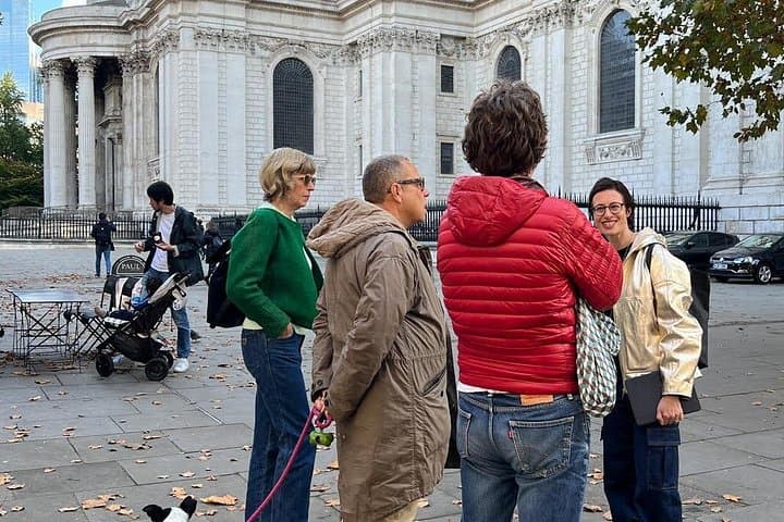 Fashion History Walking Tour in London