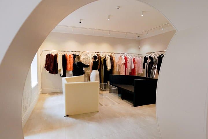Bespoke Shopping Experience in London with Expert Fashion Stylist