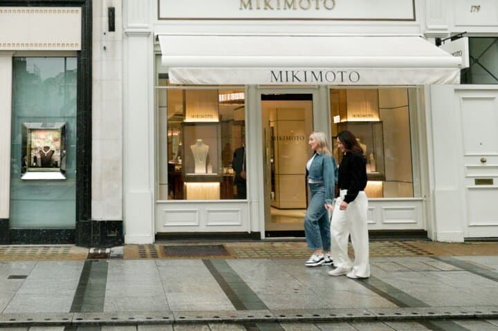 Bespoke Shopping Experience in London with Expert Fashion Stylist