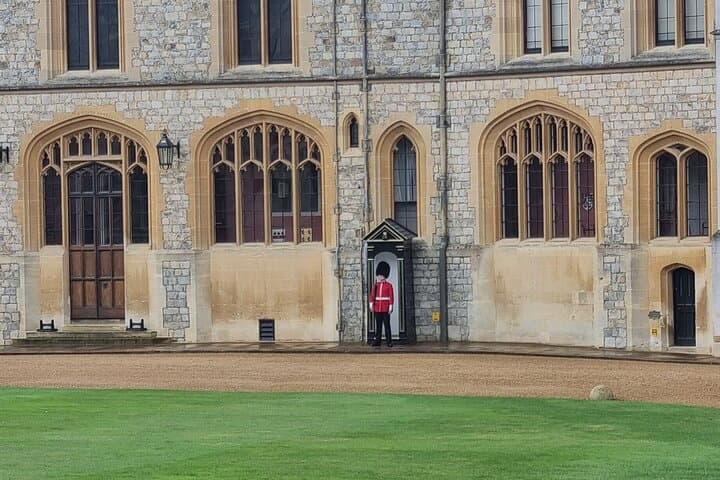 Private Luxury Sightseeing Southampton Cruise to Windsor Castle