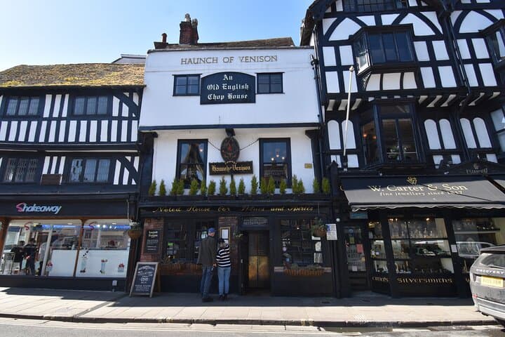 Our lunch stop, one of the oldest pubs in Sailsbury.
