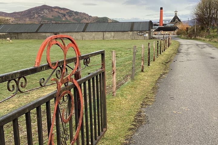 Entrance to Dram-heaven