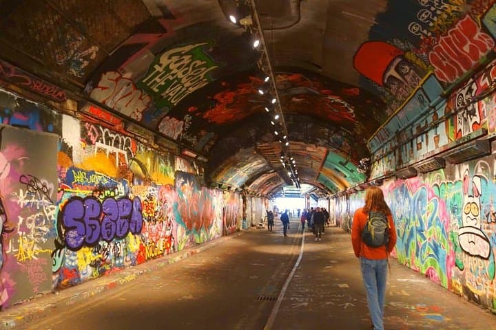Welcome to London Tour (Private or Small Group City Walk)