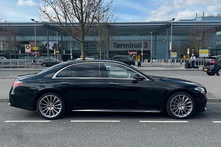 Heathrow Airport Transfers in Luxury Mercedes S Class Sedan