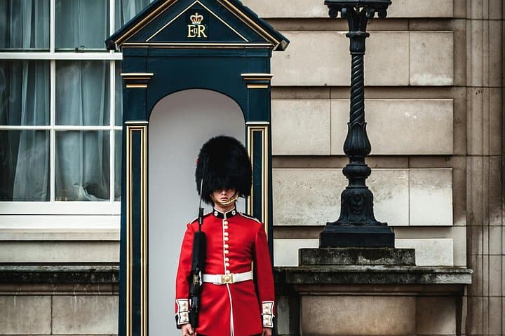 London Tour with Local Blue Badge Guide (Private)