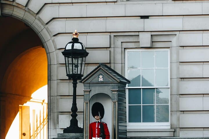Private Tour of London's Top & Iconic Sights