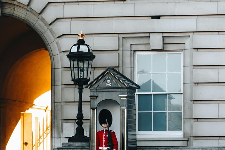 London Top Sights Tour including Westminster, Big Ben, Buckingham