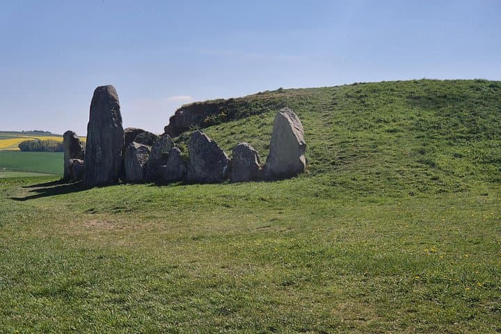Westkennet Longbarrow
