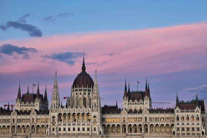 London Top 30+ Sights Tour with fun certified tour guide