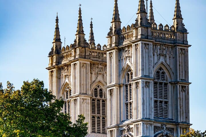 Westminster Abbey Tour & London Sights with Exclusive Access