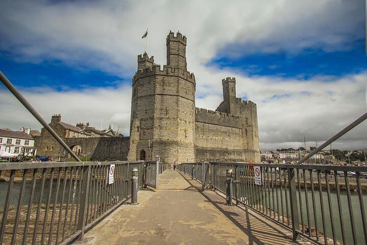 North Wales Road Trip Guidebook - Anglesey, Conwy & Llangollen