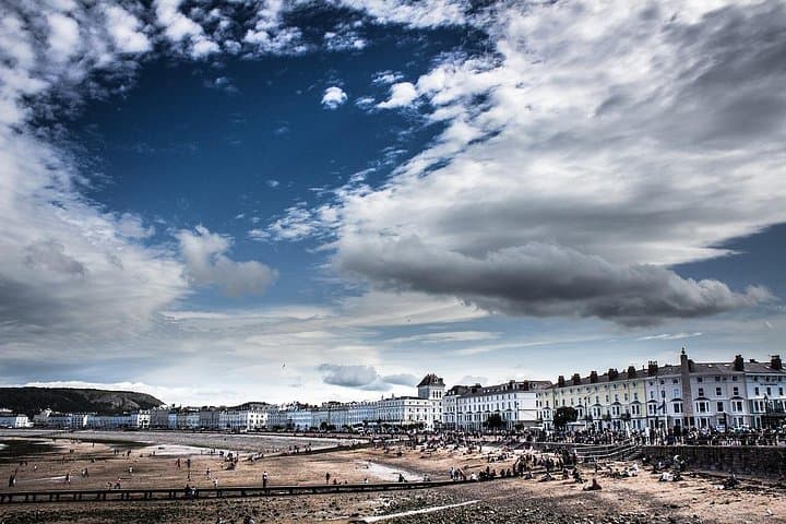 North Wales Road Trip Guidebook - Anglesey, Conwy & Llangollen