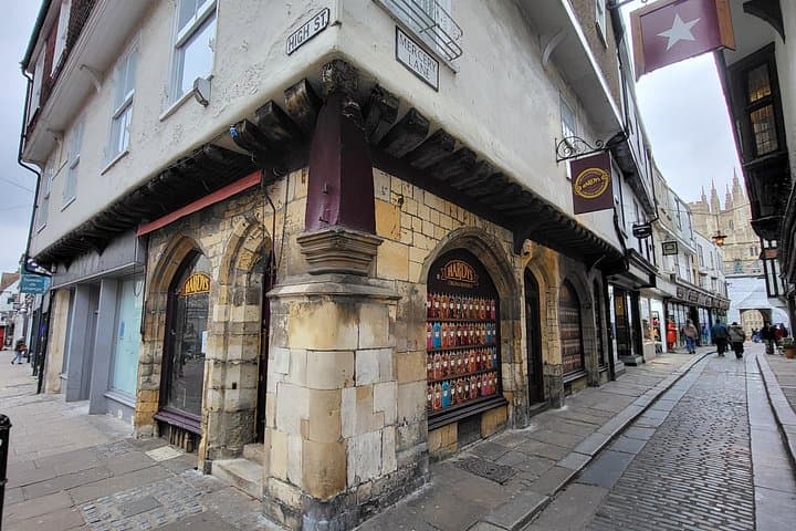 A pilgrim's inn