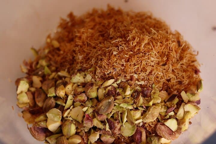 Learn How to Make Dubai Chocolate