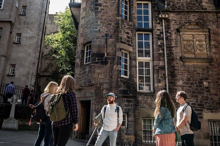 Guided Walking Tour of Edinburgh Historic Old Town