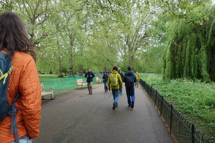 Welcome to London Tour (Private or Small Group City Walk)