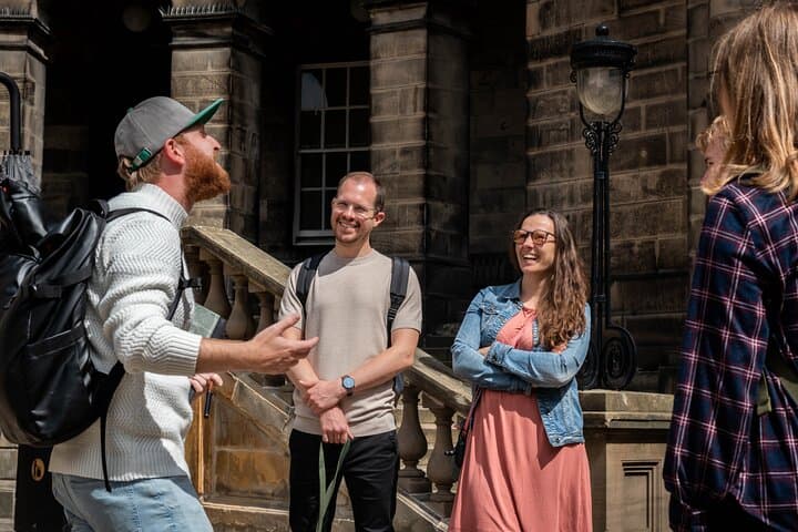 Guided Tour of Edinburgh's Old Town and Edinburgh Castle Entry