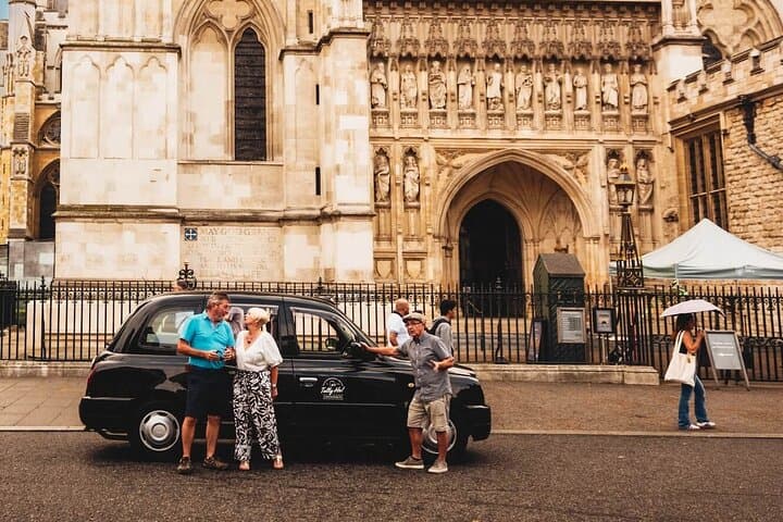 London Private Taxi Tour: Royals & Hidden Gems with Hotel Pickup