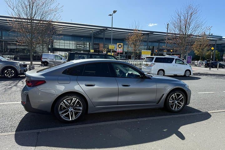 Saloon/Sedan (BMW 5 Series/E-Class)