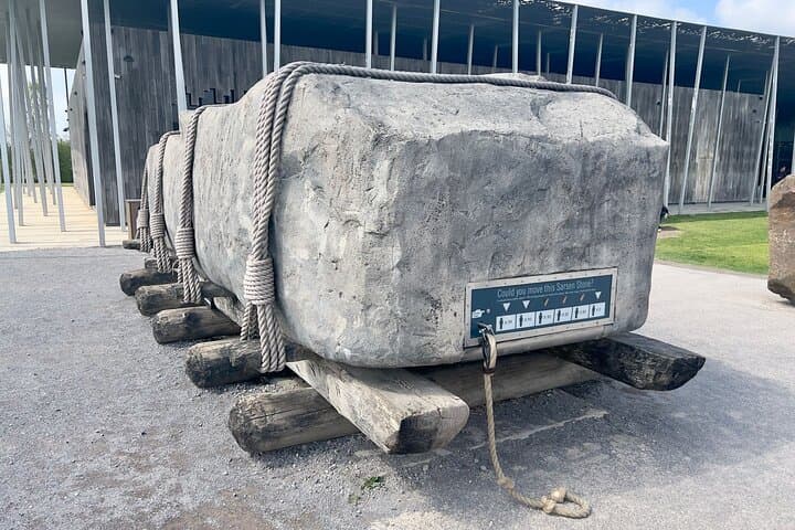 London to Stonehenge - Private Round-Trip with 75-Minute Stop