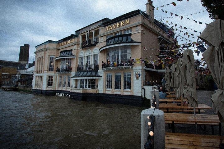 Ghoulish Greenwich: A Self-Guided Ghost Tour from Where Now