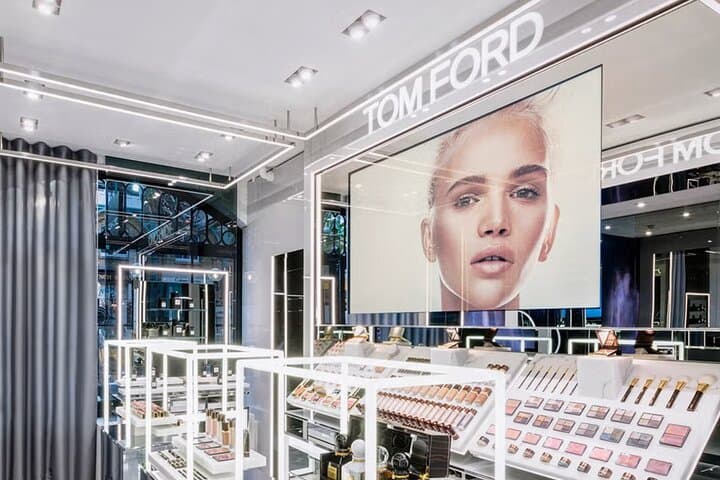 London Makeup Shopping Experience inc make your own lipstick