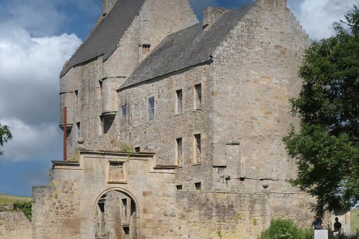 Outlander , Lallybroch 
 half day tour from Edinburgh
