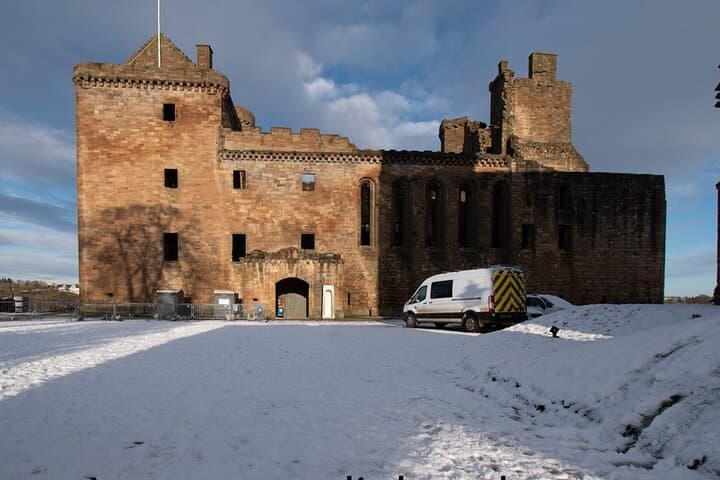 Outlander half day tour from Edinburgh, Linlithgow palace