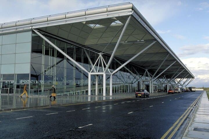 Transfer From Stansted Airport To London Meet and Greet MPV