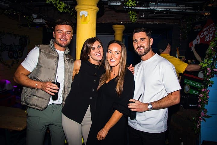 2 Hour in Benidorm Nightlife and Party Access