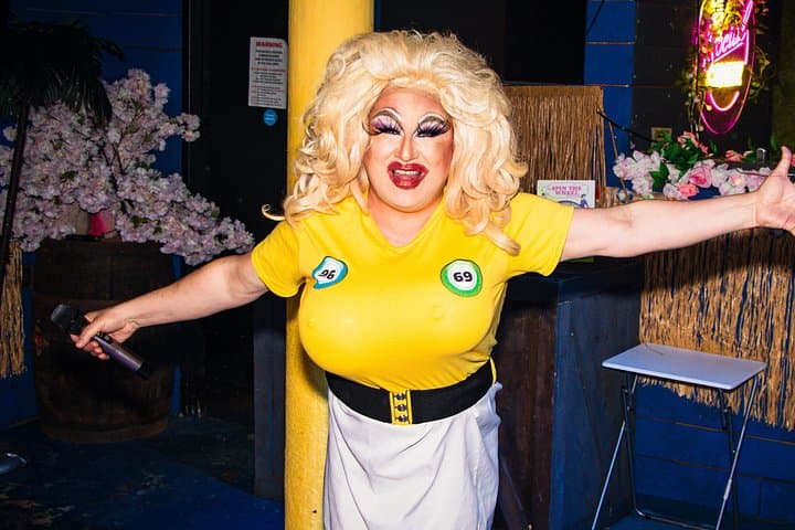 2 Hour in Benidorm Nightlife and Party Access