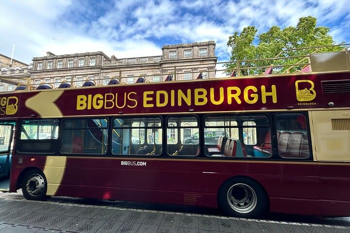 Big Bus Edinburgh Hop-On Hop-Off City and Britannia Bus Tour