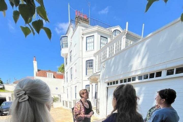 Historic Homes of Hampstead Village guided walking tour