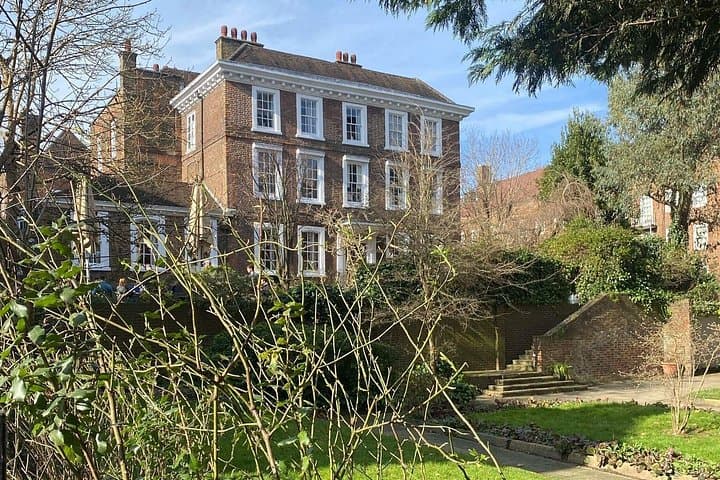 Historic Homes of Hampstead Village guided walking tour