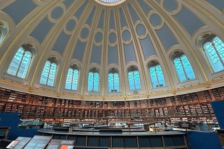 Guided tour of the British Museum in Spanish
