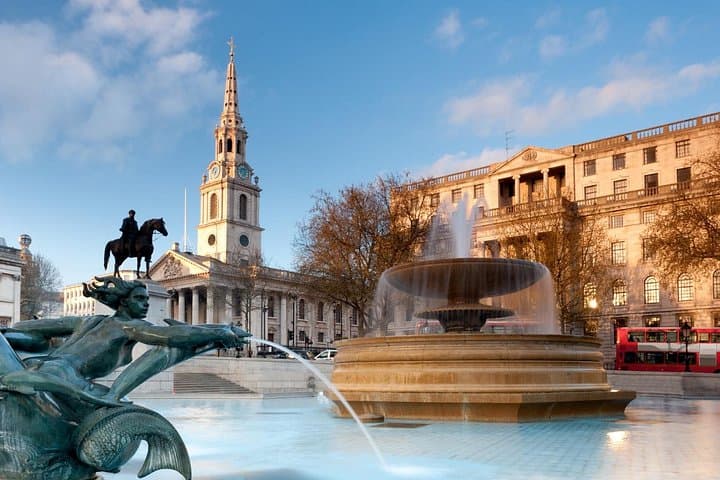 Private Tour of London with Augmented Reality