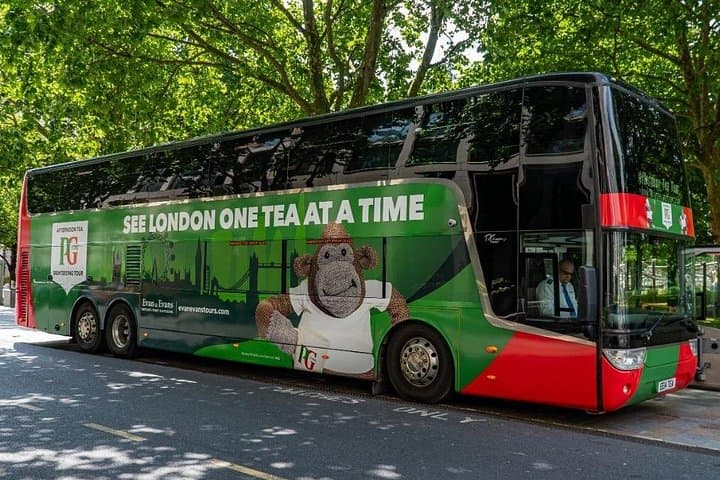 London: Afternoon Tea Bus Tour with Prosecco & London Eye Option