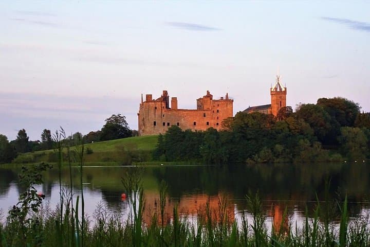 Private Tour of Castles and Coastal Charm from Edinburgh