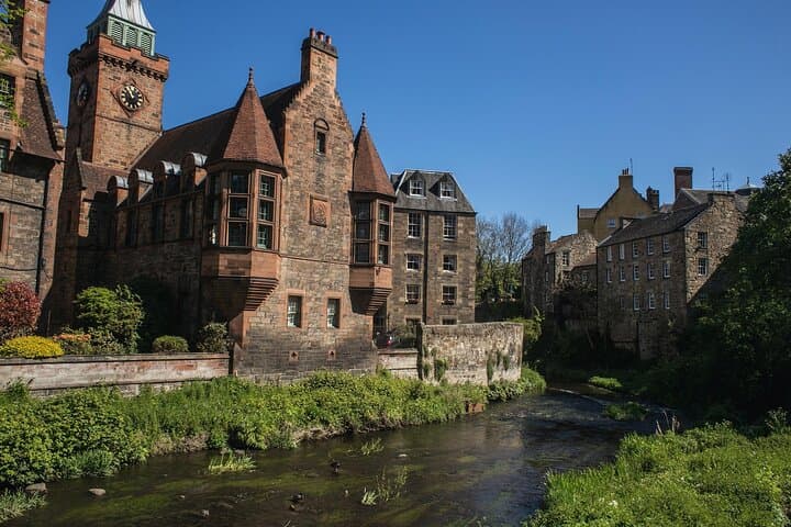 Private Express Edinburgh Scenic & Historic Tour