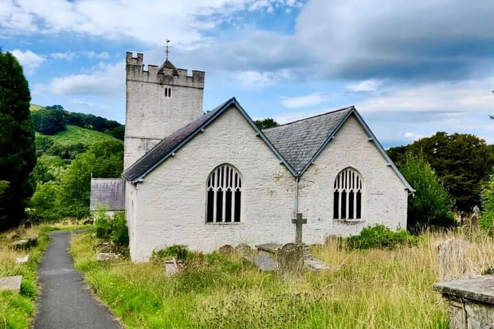 Cardiff: South Wales Mountains, Waterfalls & More Day Tour
