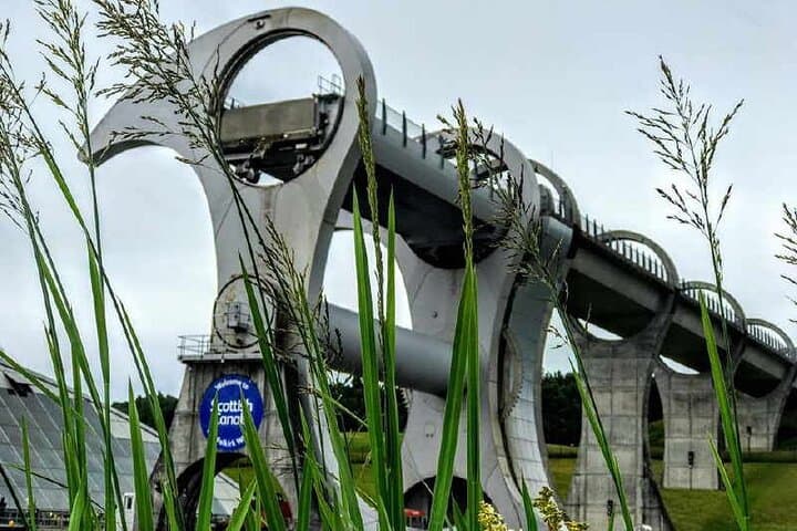 Edinburgh Shore Excursion: Culross, Stirling Castle & Kelpies