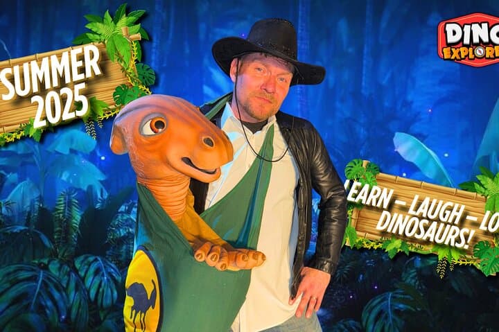 Immersive Dinosaur Adventure in Dino Explorers