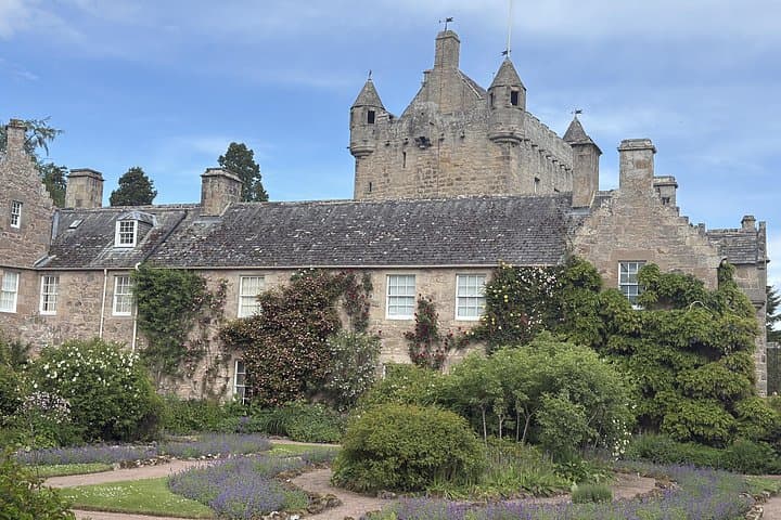 Cawdor castle from the garden