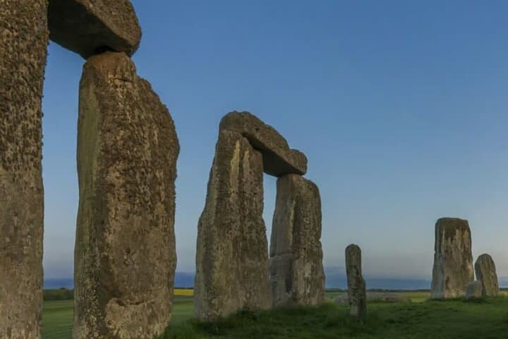 Explore Stonehenge 6 Hour Tour By Van & Entry Ticket