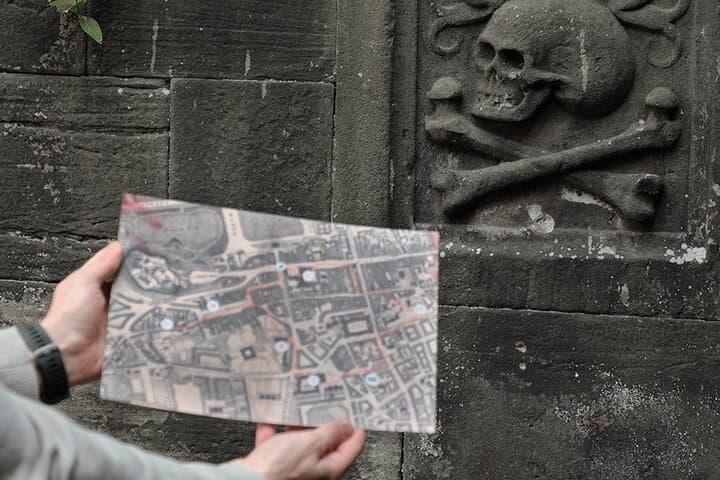 Escape Old Edinburgh with a Thrilling Outdoor Puzzle Trail